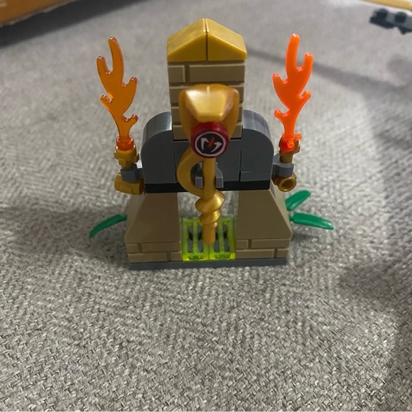 LEGO NINJAGO: Jay's Storm Fighter (9442)  With Manual No Figures - Picture 7 of 8